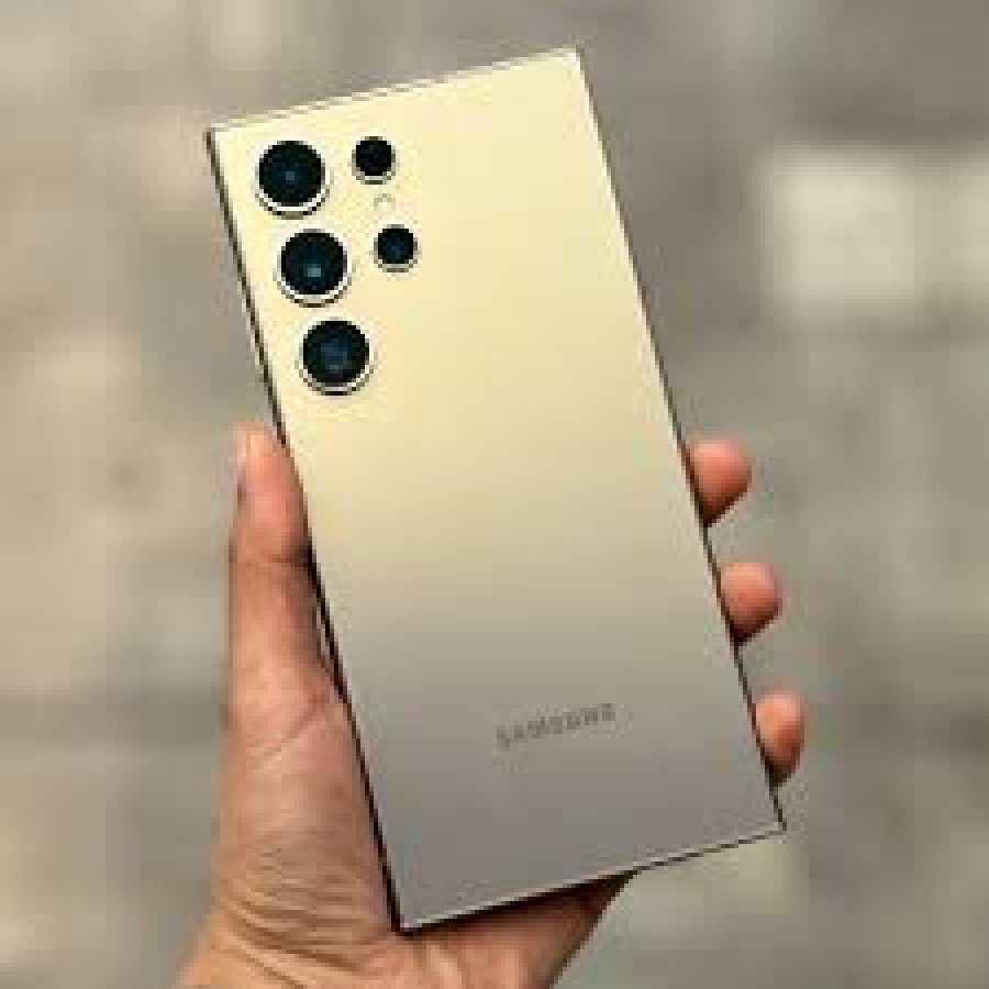 Rerum omnis est officia.